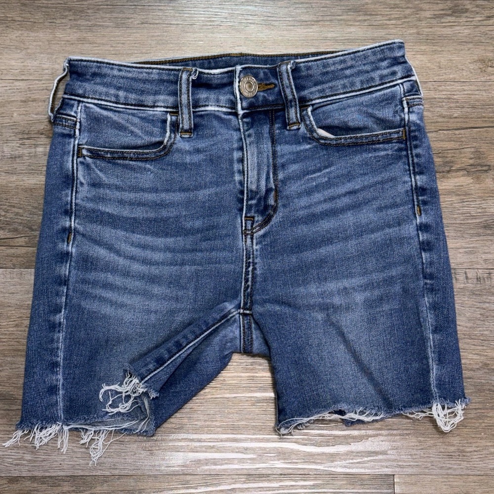 American Eagle Outfitters Medium-Wash Denim Cutoff Shorts Womens 0 Stretchy
